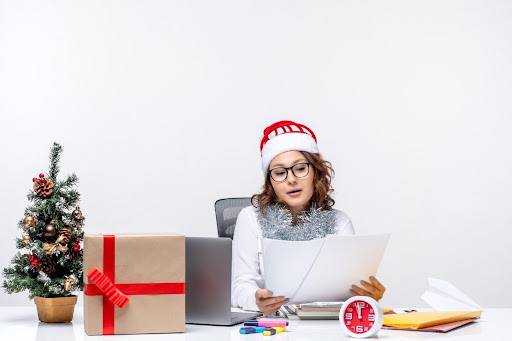 How to Hire Permanent Employees During Holiday Season