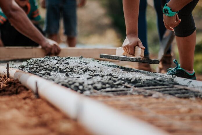 Construction Project Causing You Stress? Here's How to Complete It Smoothly